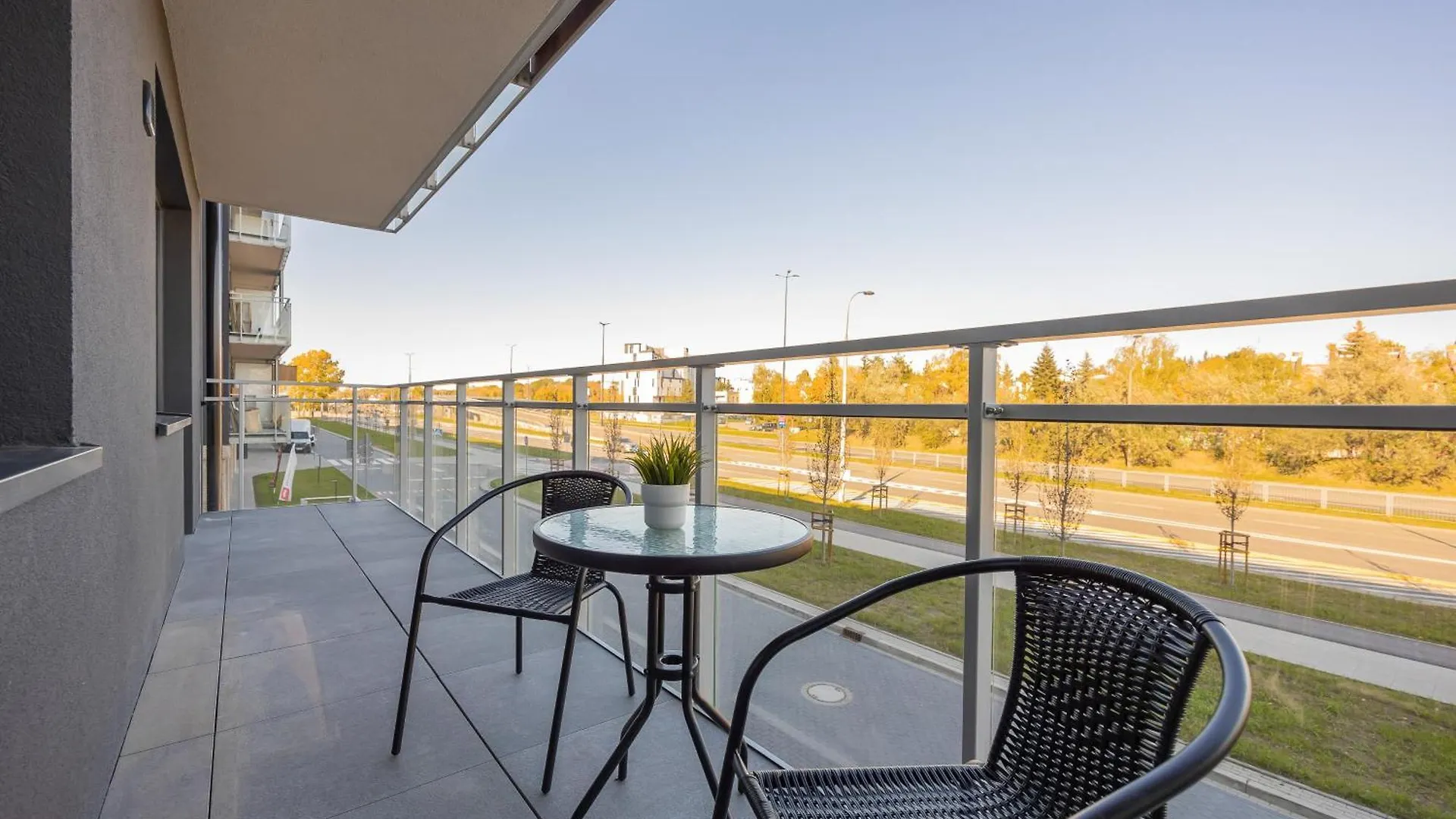 Air Conditioned Apartment In Warsaw With Parking, Desk And Balcony By Noclegi Renters Poland